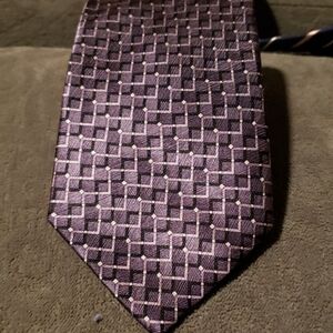 - Keith Daniel's tie